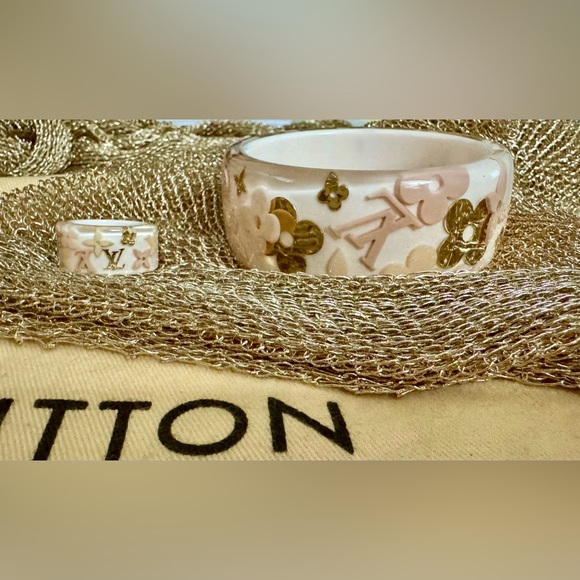 NEW* LOUIS VUITTON Resin inclusion
SUMMER SALE SET!!~ limited time sale - Picture 2 of 7